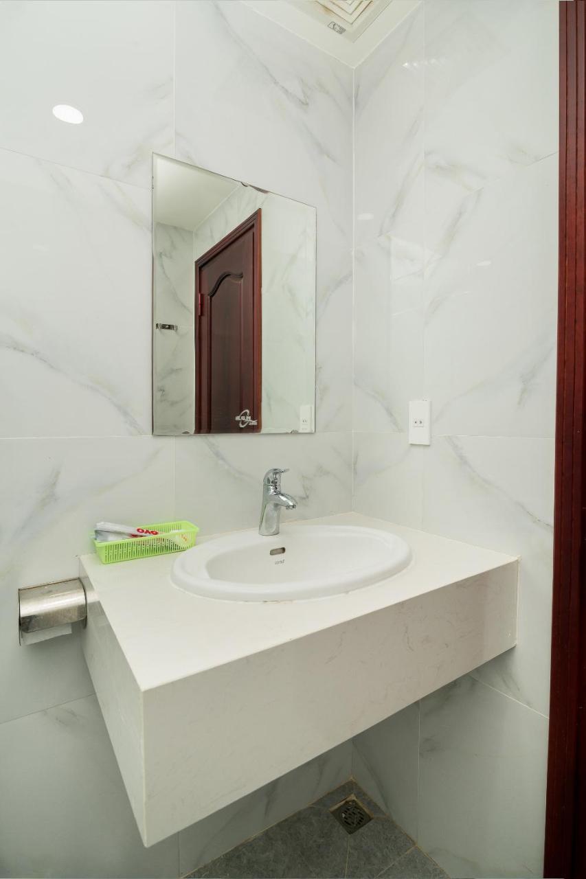 Oyo 176 374 Hotel На Транг Екстериор снимка